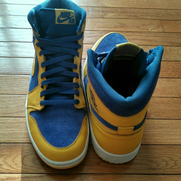 Sneakers π π and Sunglasses π are finally up! - Picture 4 of 4